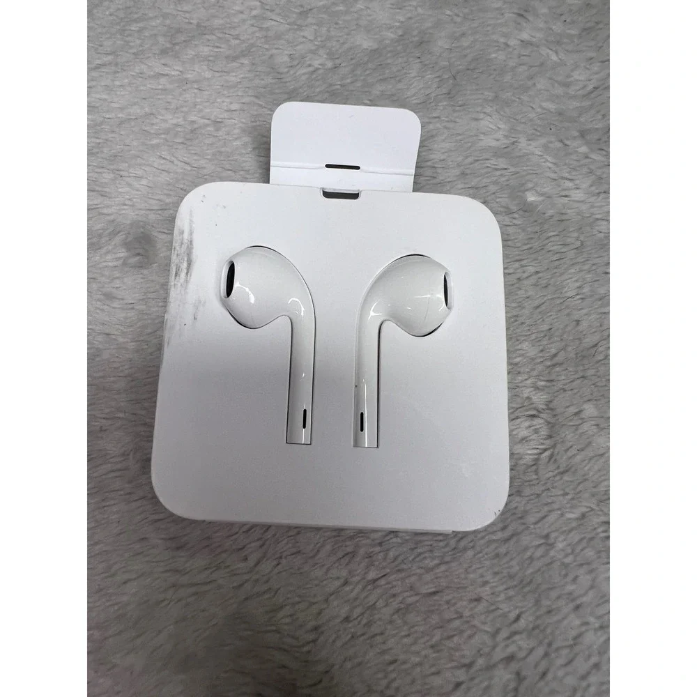 Apple EarPods Wired Earbuds Lightning Connector Microphone White MMTN2AM/A